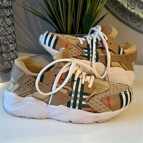 burberry huaraches